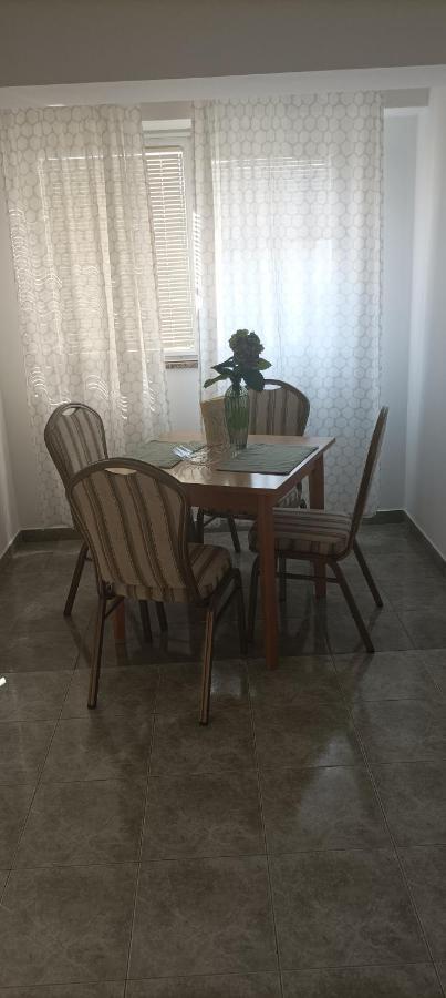 Feel Good Apartment Banjol 외부 사진