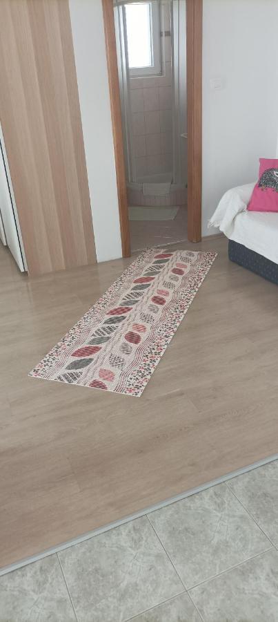 Feel Good Apartment Banjol 외부 사진