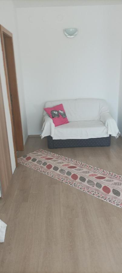 Feel Good Apartment Banjol 외부 사진
