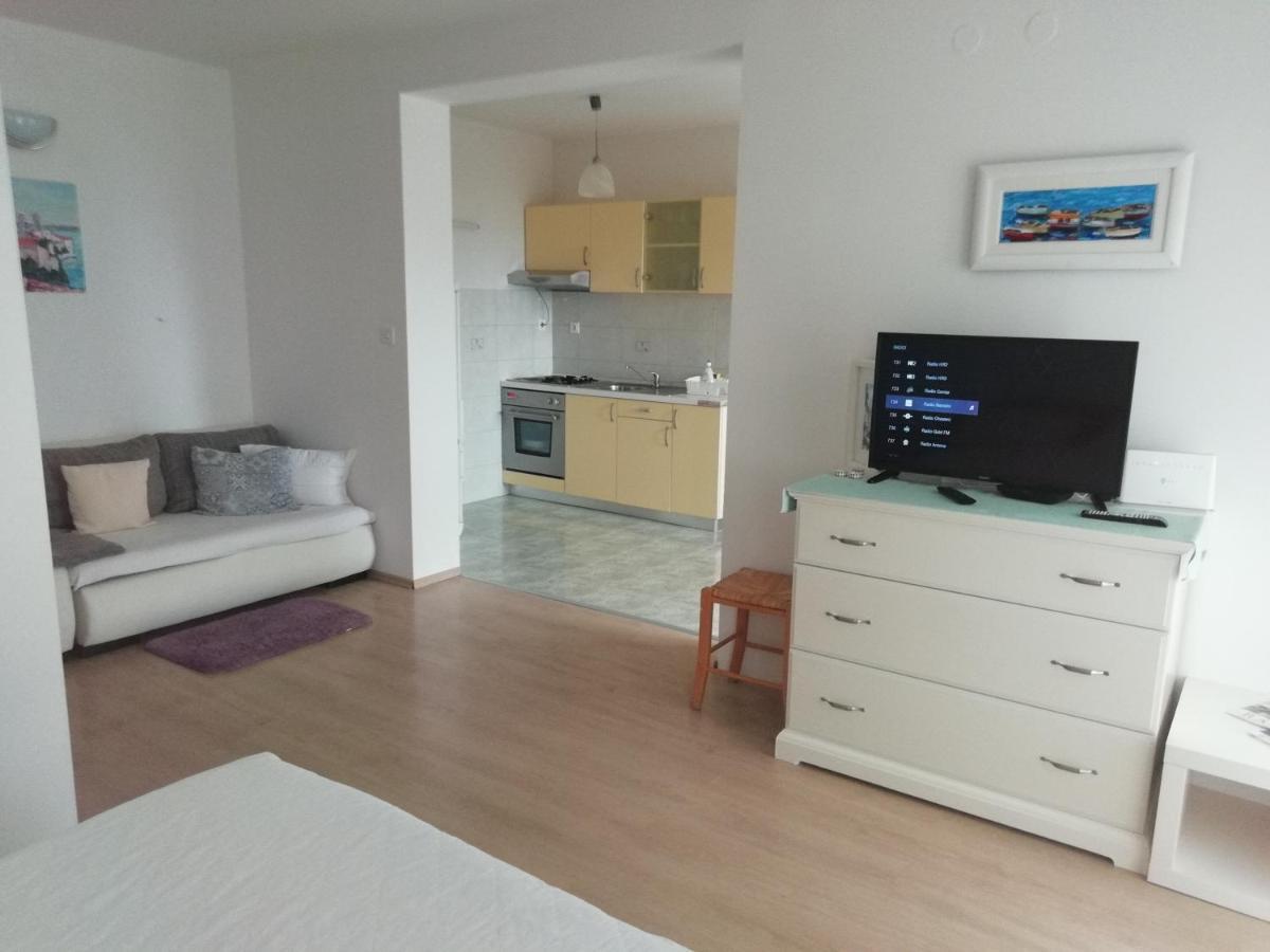 Feel Good Apartment Banjol 외부 사진